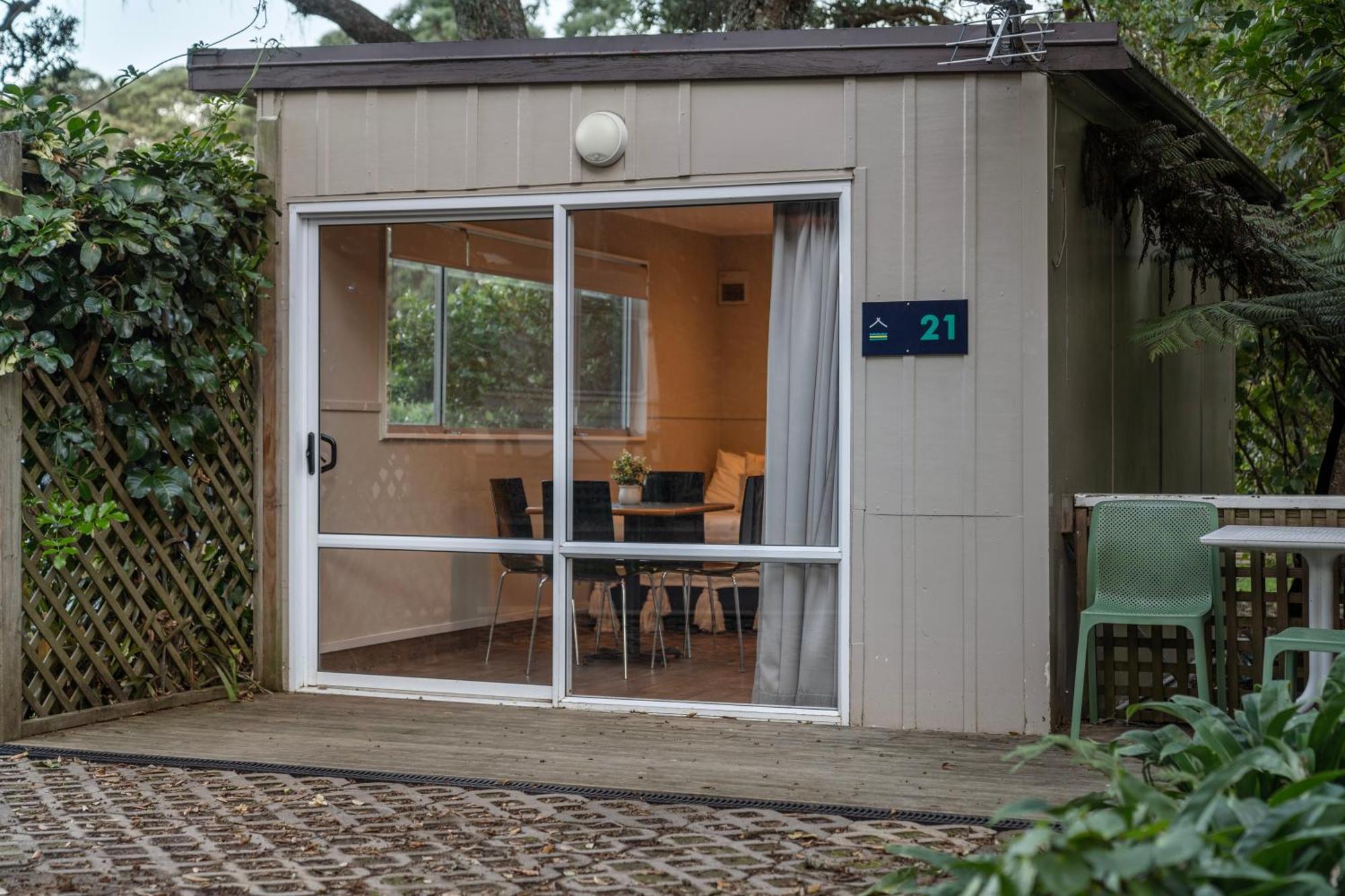 Tasman Holiday Parks - Waihi Beach Luaran gambar A garden room in Auckland, New Zealand